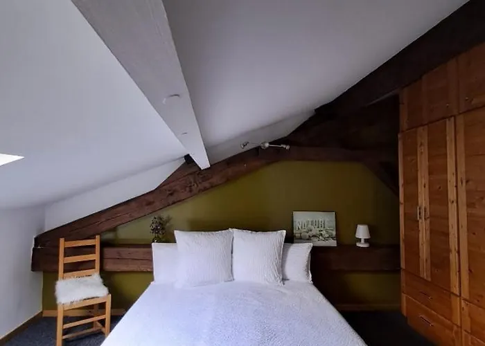 別荘 En Bord De Lézignac-Durand